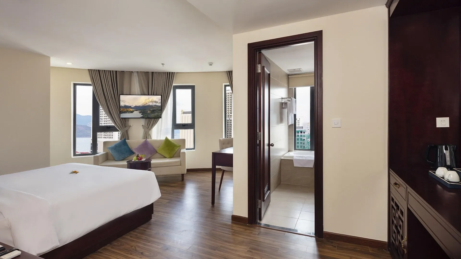 Florida Hotel Nha Trang 5*,